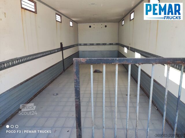 Cattle truck MERCEDES BENZ ATEGO 1224 CAJA CERRADA GANADERO 12T