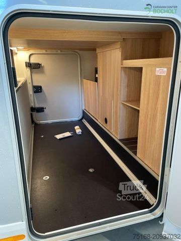 Pusiau integruotas kemperis KNAUS Sky TI 700 MEG IC- Line Modell 2026 / Media Cent