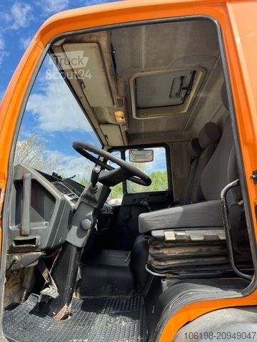 Dėžinis sunkvežimis MAN 8 163