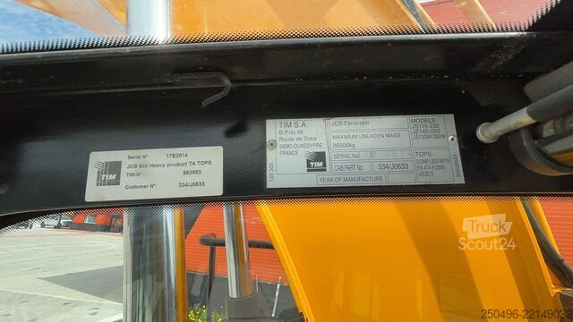 Beltegående gravemaskin JCB JS 130 LC + T4F