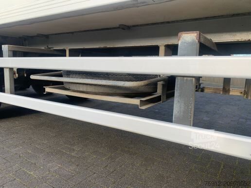 Transport réfrigéré/congélé Lamberet FRIDGE TRAILER - CARRIER VECTOR 1800MT