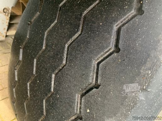 Transport réfrigéré/congélé Lamberet FRIDGE TRAILER - CARRIER VECTOR 1800MT