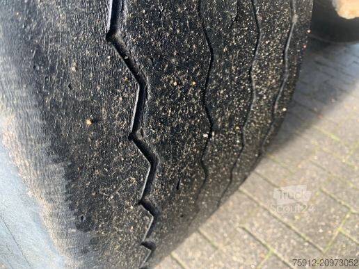 Transport réfrigéré/congélé Lamberet FRIDGE TRAILER - CARRIER VECTOR 1800MT