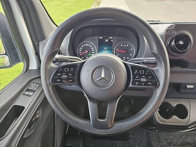 Bestelauto MERCEDES-BENZ SPRINTER 317 L3H2 Mbux Automaat!