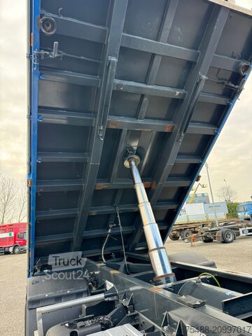 Kiepwagen DAF LF 290 CASSONE RIBALTABILE 3 LATI