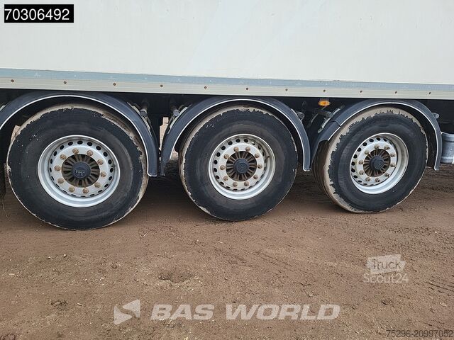 Gesloten bak Kässbohrer XS 3 axles Tailgate Lifting Axle