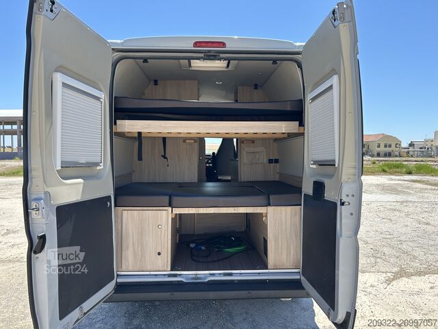 Caravan/camper Fiat Weinsberg Carabus 600 K | 4 posti letto | Completamente attrezzato