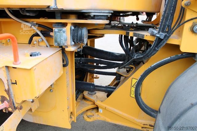 Încărcător pe roți VOLVO L70H - Nr.: 162