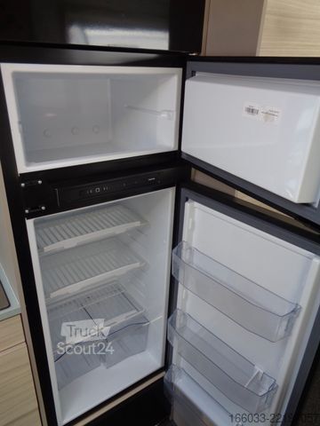 Avtagbar hytt ADRIA Altea 552 PK *3-fach Etagenbett*14l E-Boiler*