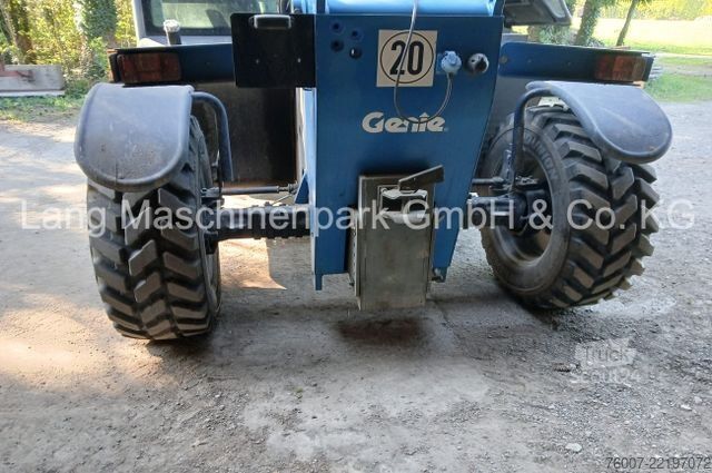Колісний навантажувач TEREX AGRILIFT 1037