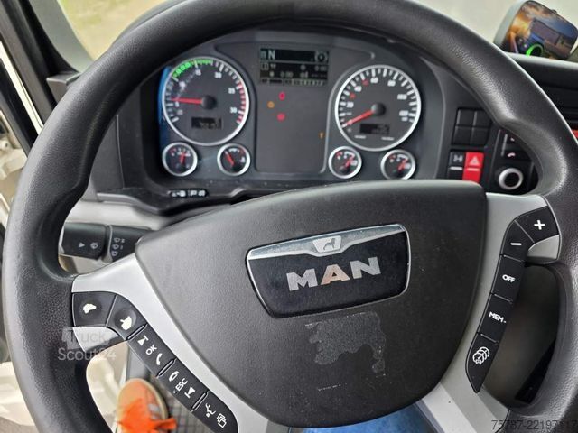 Cabeza tractora de gran volumen MAN 18.400 TGX LL , ZF Intarder, Doppeltank, Euro 6