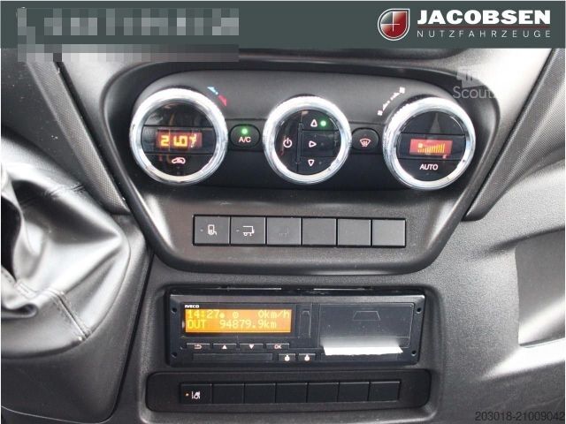 Vrachtwagen met bakwagen IVECO Daily 72C18A8P Koffer - S-Plane / Klima