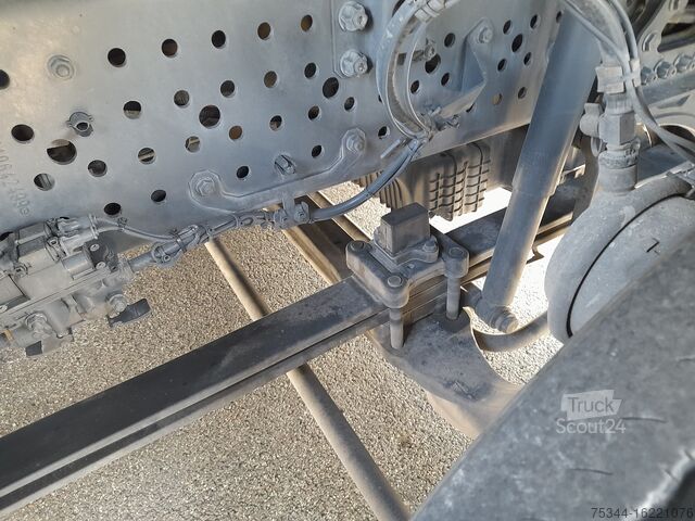 štandardný traktor Mercedes-Benz Actros F 18.45