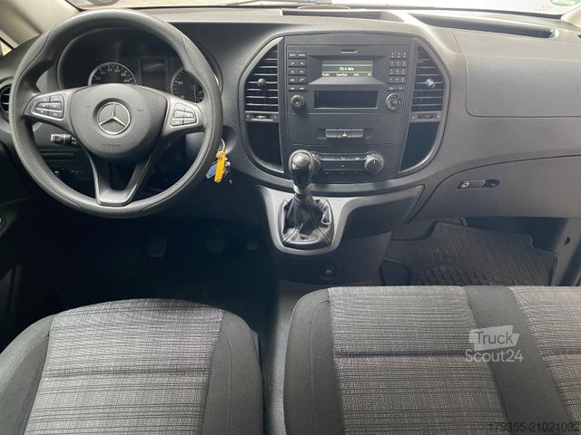 Minibus MERCEDES-BENZ Vito Tourer 109CDI lang 1.Hand*9-Sitzer*Tempomat