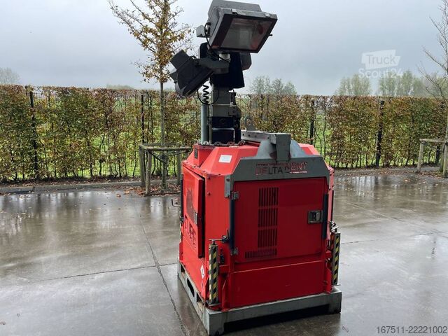 Lichttoren Tower Light Hydro Power Cube