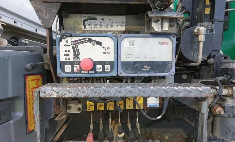 Tornkran Mercedes-Benz Actros 2646 K 6x4 Actros 2646 K 6x4, Kran, Retarder, beidseitig Bordmatik, Hiab 122BS-2 HiDuo, Funk