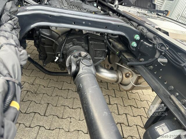 Truck chassis MAN TGS 26.480 6x2-4 BL CH TGS 26.480 6x2-4 BL CH, Lenk-/Lift, OptiView, LED, Navi, Motorabtrieb