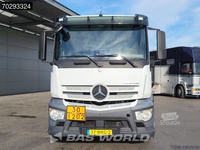 Brandstoftankwagen Mercedes Antos 2836 6X2 NL-Truck 24000 LTR Lift-Steering...
