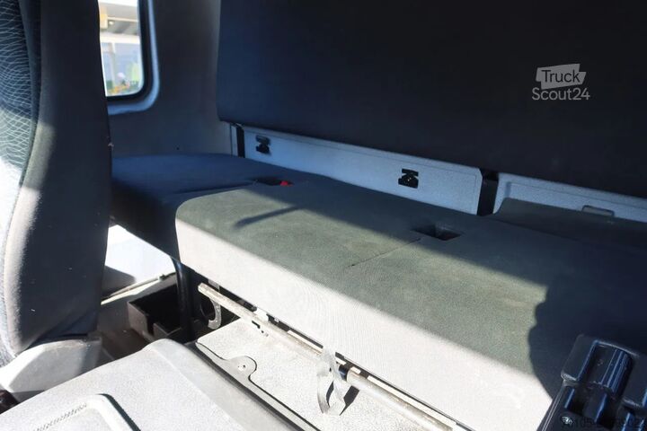 Bestelwagen autodrager Mercedes-Benz Atego 1221 L Takelwagen 6 Persoons