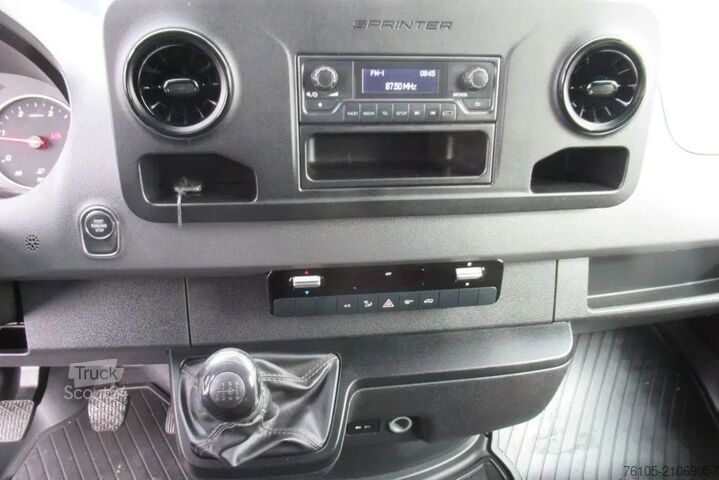 Kølevarevogn Mercedes-Benz Sprinter 314 CDI Koel/Vries/ verwarmen 220 volt...