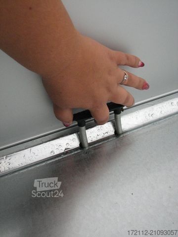 Przyczepa samochodowa SARIS Heckkipper K1 306 184 3500 elektr, Rampenschacht