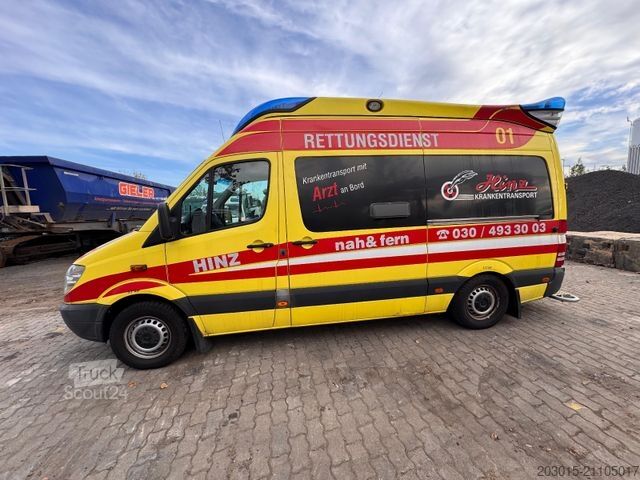 Brandweerwagen MERCEDES-BENZ Sprinter 316 CDI Rettungswagen Krankenwagen
