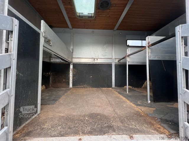 Μεταφορέας ζώων MERCEDES-BENZ Atego 823 *4.Pferde*Pferdetransporter