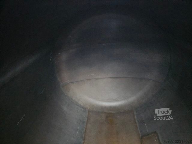 Návěs s výměnnou nástavbou SCHMITZ CARGOBULL Tankchassis mit Tankcontainer, 424.676 KM