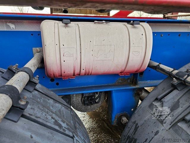 Návěs s výměnnou nástavbou SCHMITZ CARGOBULL Tankchassis mit Tankcontainer, 424.676 KM