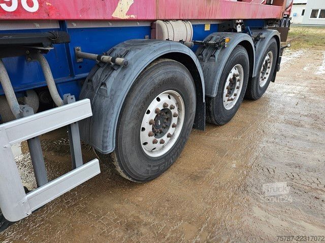 Návěs s výměnnou nástavbou SCHMITZ CARGOBULL Tankchassis mit Tankcontainer, 424.676 KM