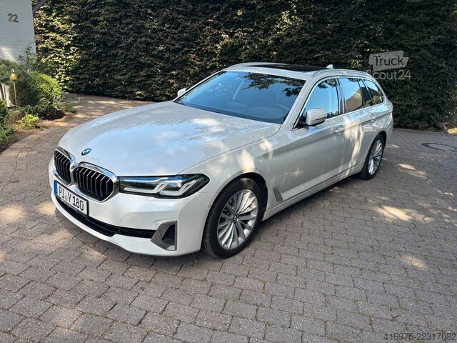 Minibussi BMW 530 5 Touring 530 d Luxury Line