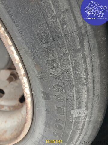 Συρόμενοι μουσαμάδες Fruehauf 