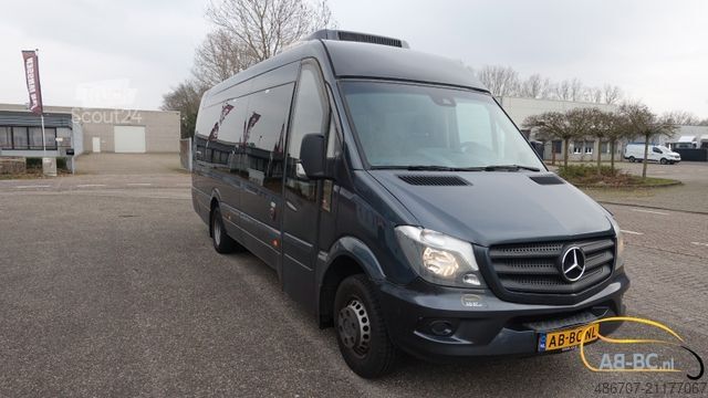 Autocarro de turismo MERCEDES-BENZ Sprinter 516 21 Sitze mit großem Gepäck