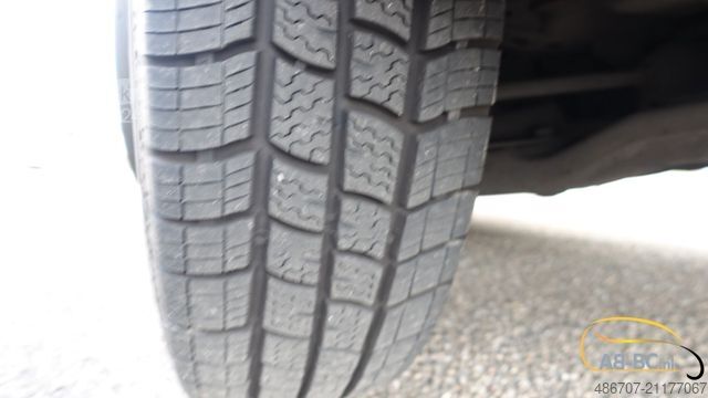 Autocarro de turismo MERCEDES-BENZ Sprinter 516 21 Sitze mit großem Gepäck