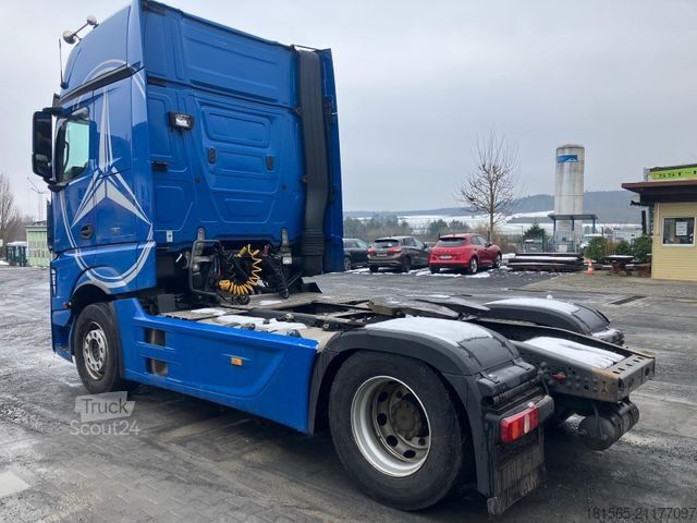 Štandardný ťahač MERCEDES-BENZ Actros 1842 Giga-Space 13 Liter Motor