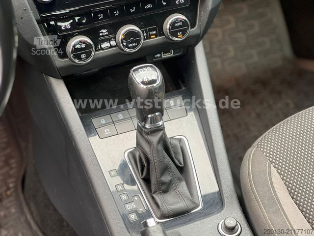 Kleinbus SKODA Octavia Combi Scout 4x4