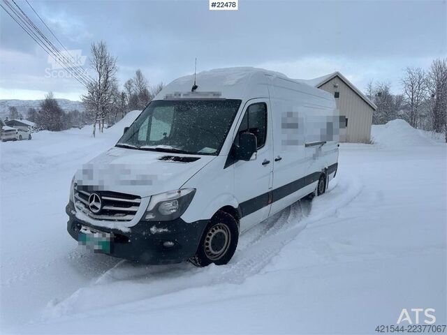  Mercedes-Benz Sprinter 4x2 w/ 2 sets of tires and ramp