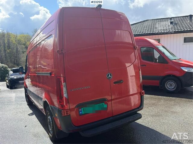  Mercedes-Benz Sprinter 4x2 electric van