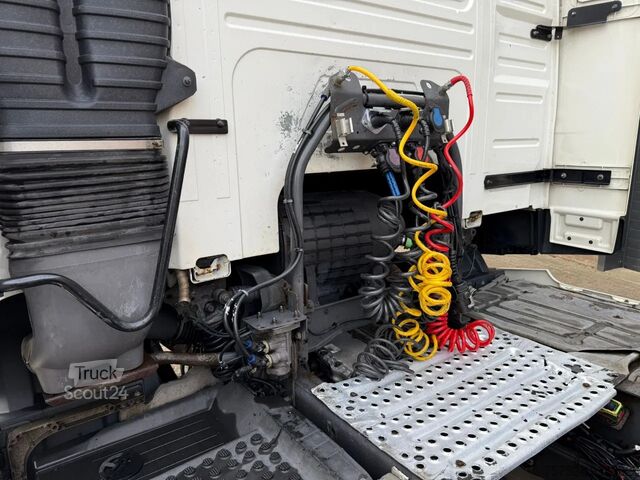 Standaard-SZM Volvo FM 330 Slaapcabine Side skirts NL Truck APK/TUV...