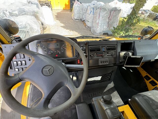 Вантажівка з кузовом-цистерною Unimog U5000 - Tankwagen - 4x4 - 5000 L - 150 T