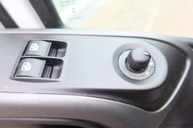  Iveco 50 C 18 Automaat  Bak + Dhollandia klep 1000 kg...
