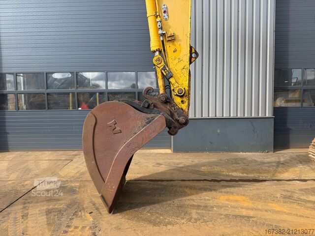 Crawler excavator Komatsu PC240LC-10