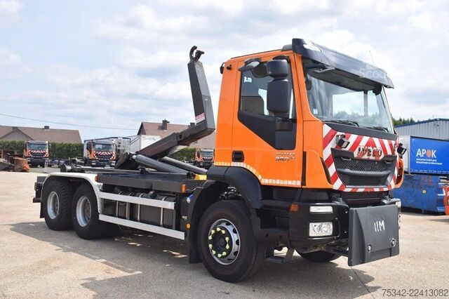 Sistema a braccio con gancio Iveco TRAKKER 360