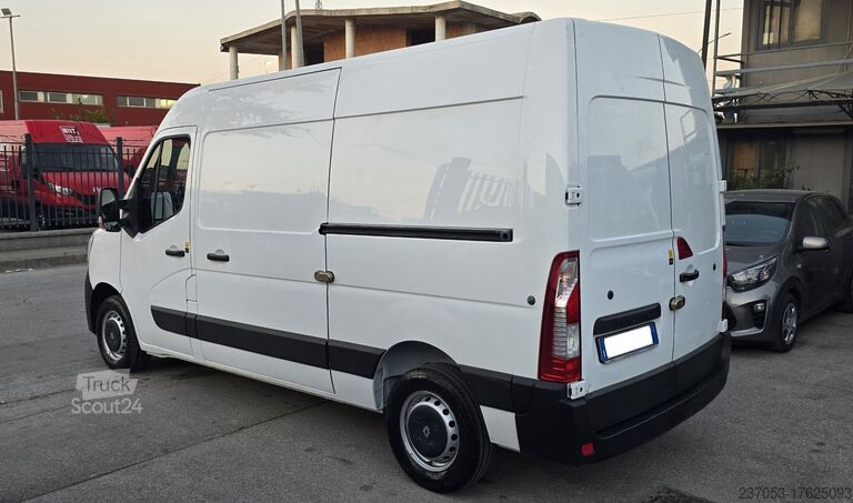 Panelni kombi Renault 