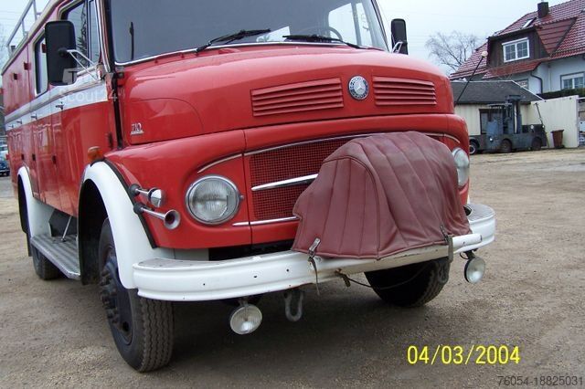 Vans ar augstu jumtu MERCEDES-BENZ 710 Rundhauber Allrad