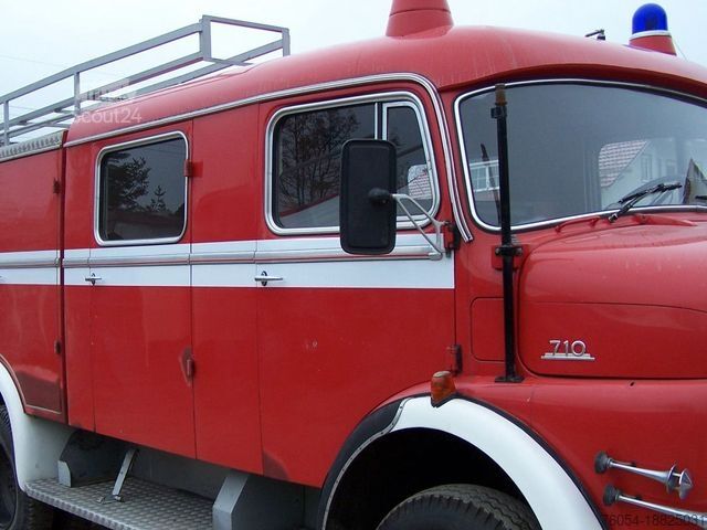 Vans ar augstu jumtu MERCEDES-BENZ 710 Rundhauber Allrad