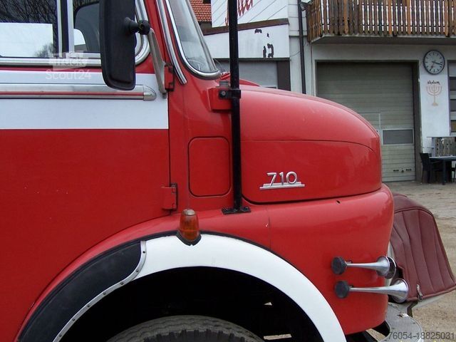 Vans ar augstu jumtu MERCEDES-BENZ 710 Rundhauber Allrad