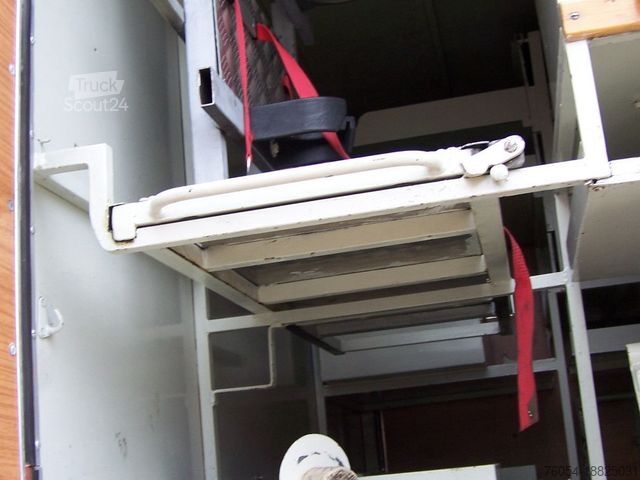 Vans ar augstu jumtu MERCEDES-BENZ 710 Rundhauber Allrad