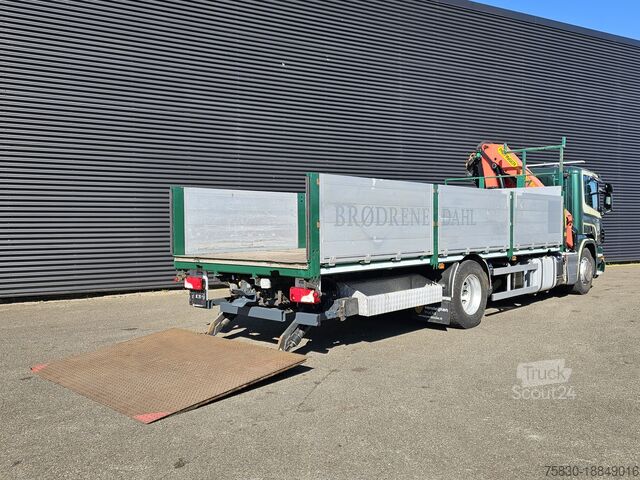 Ladepritsche Scania P320 4x2 / PALFINGER 14 t/m - 14.6 mtr.