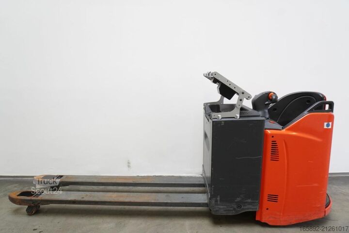 Stand up pallet jack Linde T 20 SP 131-08